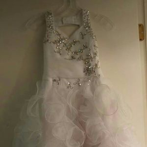 Beautiful full length white formal dress girls siz